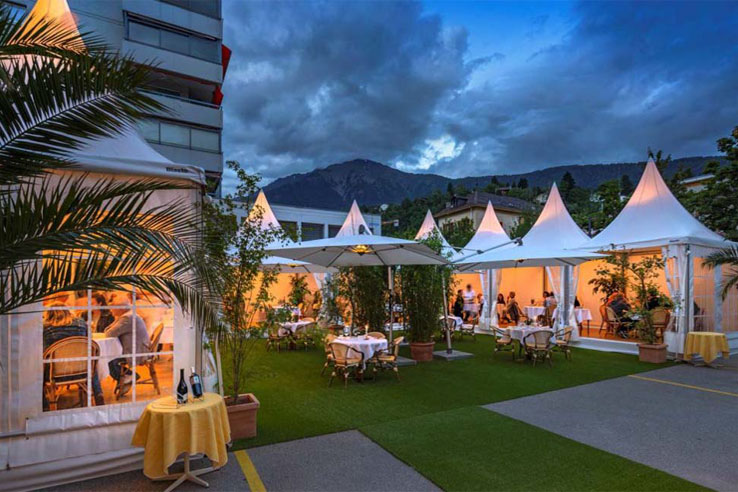 Hotel Ambassador, restaurant garden terrace